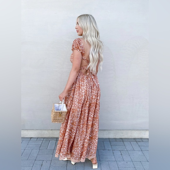 Free People Ultraviolet Maxi Dress in Tea Medium Open Back Boho Floral - Picture 3 of 12